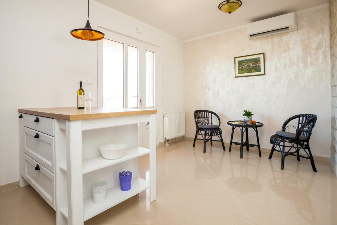 Holiday Apartment Ivica Milohnici Εξωτερικό φωτογραφία