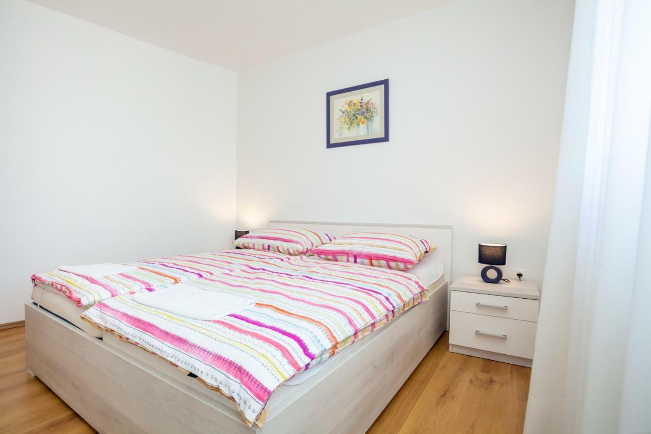 Holiday Apartment Ivica Milohnici Εξωτερικό φωτογραφία